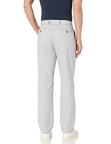 Amazon Essentials Classic-fit Wrinkle-Resistant Flat-Front Chino Pant Pantalones, Gris (Light Grey), W35/L32 (Talla del fabricante: 35W x 32L)