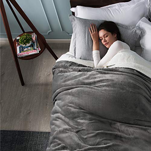 Bedsure Manta Reversible de Franela/Sherpa 220x240cm - Manta para Cama 135/150 de 100% Microfibra Extra Suave - Manta de Felpa Gris