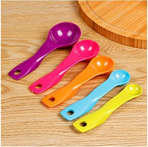 Set de 5 cucharas medidoras para cocina, cuchara para café, sal y azúcar, colores variados.