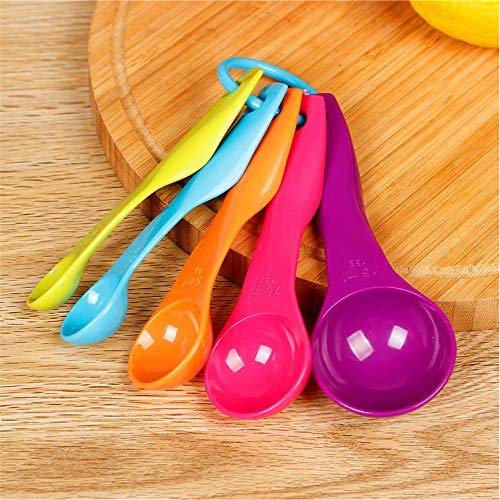 Set de 5 cucharas medidoras para cocina, cuchara para café, sal y azúcar, colores variados.