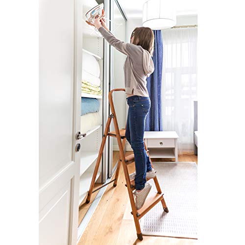 Tatkraft Upgrade 4 Escalera Doméstica de 4 Peldaños Antideslizantes, Taburete Plegable de Cocina de 4 Escalones, Escalerilla de Aluminio Estilo de Madera Escandinava