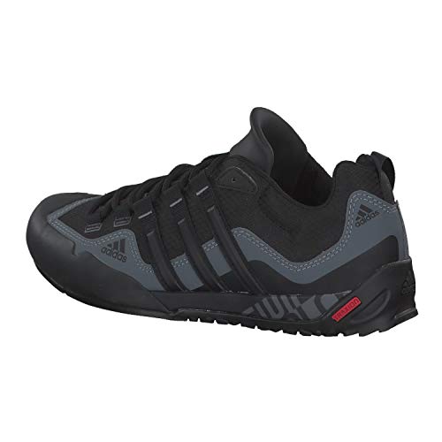 adidas Terrex Swift Solo, Zapatillas de Deporte Exterior Hombre, Negro (Black/Black/Lead 0), 42 2/3 EU