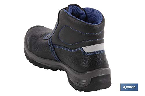 Bota de Piel | Color Negro | Cierre de Velcro | Seguridad S3 | Modelo Urian | Talla 40 | Puntera de Carbono Light