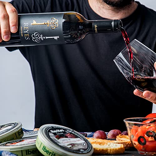 Cesta Gourmet Regalo - Lote Gourmet - Vino Tinto Reyes, Crema de Jamon Iberico, Crema de Chorizo, Pate de Aceituna Negra y Pate de Jabali y Rizaditos de Pan Guapo - Caja Regalo para Picoteo