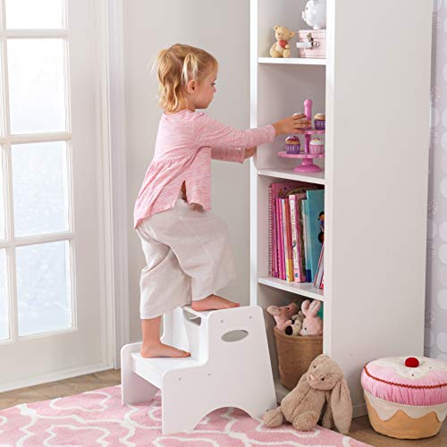 KidKraft 15501 Taburete con dos peldaños de madera, muebles para salas de juego y dormitorio de niños - Blanco