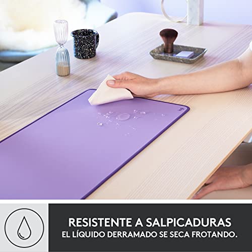 Logitech Desk Mat - Studio Series, Multifuncional,  Alfombrilla de Ratón Grande, Protector de Escritorio, Base Antideslizante, Resiste Salpicaduras - Morada