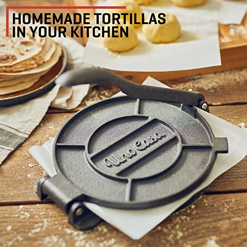 Uno Casa Prensa para Tortillas de Hierro Fundido 25,5 cm – Prensa Manual para Tortillas Mexicanas – Con 100 Láminas de Papel Encerado – Utensilio de Cocina para Tortillas de Maíz, Roti, Tawa o Dosa