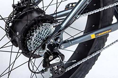 Moma Bikes E-FAT26PRO - Bicicleta Eléctrica Fatbike, Full SHIMANO Altus 8v, Frenos de Disco Hidráulicos, Batería Litio integrada y extraíble de 48V 13Ah