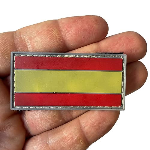 Parche bandera de España en goma con velcro - mide 6 x 3 cms. – pesa 5.00 grs. Color – resistente y lavable.