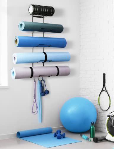 Soporte de pared para esterilla de yoga de 5 niveles, estante de almacenamiento de metal para esterilla de yoga, ruedas y rodillo de espuma, estante de pared para esterilla de yoga con 3 ganchos para