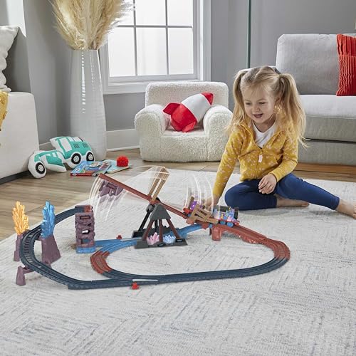 Fisher-Price Thomas y sus Amigos Circuito de tren motorizado, aventura en las cuevas de cristal con Thomas, puente basculante y pista de 2,5metros para niños y niñas a partir de 3 años, HMC28