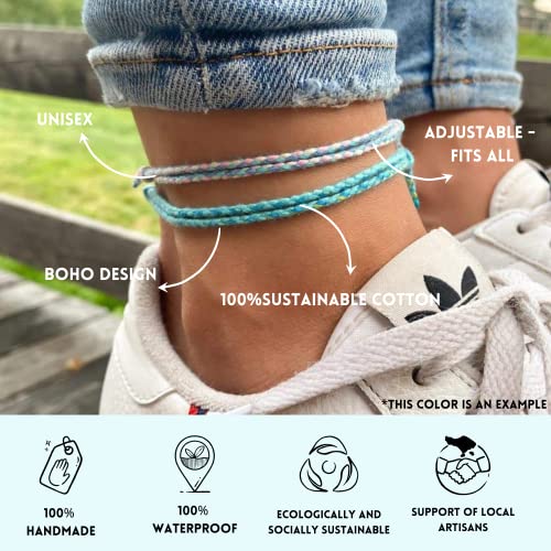 Made by Nami Conjunto de 2 Tobilleras Surferas Mujer y Hombre - Tobillera Fina Estilo Boho Hippie - Accesorios Festivales y Playa - Hechos a Mano - Resistente al Agua y Ajustable (Azul y rojo)