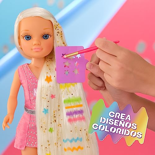 Nancy - Súper Melena, muñeca con el Pelo Super Largo, con Muchos Accesorios para Pintar y Crear Peinados en su Melena Extra Larga, pupurina y mechas, niños y niñas Desde 3 años, Famosa (NAC47000)