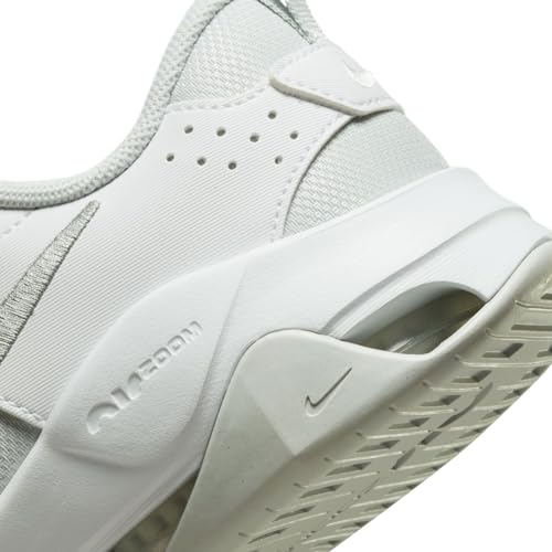 Nike Zapatillas bajas para mujer, Blanco/Plateado metálico, 43 EU