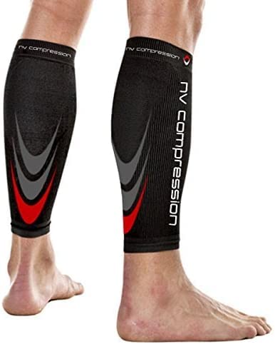 NV Compression 365 Calentadores de pantorrilla de compresión Negros - Compression Calf Sleeves - Black - For Sports Recovery, Work, Flight - Running, Cycling, Fitness, Gym, Golf (Negro/Rojo, Med)