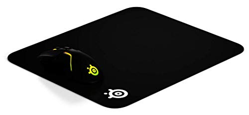 SteelSeries QcK - Alfombrilla de ratón para juegos - Superficie microtejida exclusiva - Optimizada para sensores de juegos - Tamaño M (320mm x 270mm x 2mm)