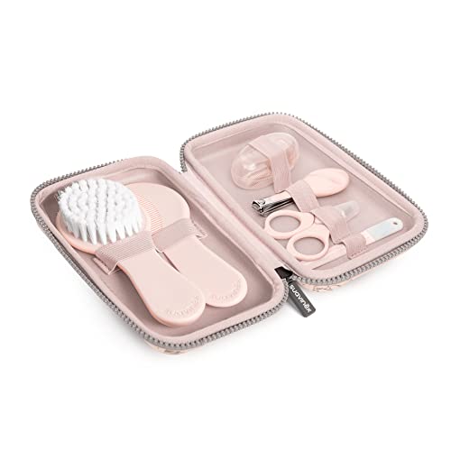 Suavinex, Neceser Set Manicura para Bebés, +0M, Kit Cuidado del Bebé con Cepillo, Peine, Cepillo Dental, Tijeritas, Lima y Cortaúñas. Neceser Impermeable con Cremallera, Rosa