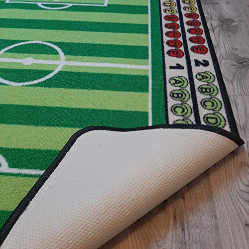 TAPITOM | Alfombra de fútbol para niños - 95 x 133 cm | Alfombrillas de Juego para Campos de fútbol | Alfombrillas para Habitaciones Infantiles Fútbol Universe | Dobladillo Antideslizante | Normas CE