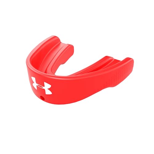 Under Armour Protector bucal deportivo para fútbol, lacrosse, baloncesto, hockey, boxeo, MMA, Jiu jitsu, incluye correa de casco desmontable, para jóvenes y adultos, protección bucal, color rojo